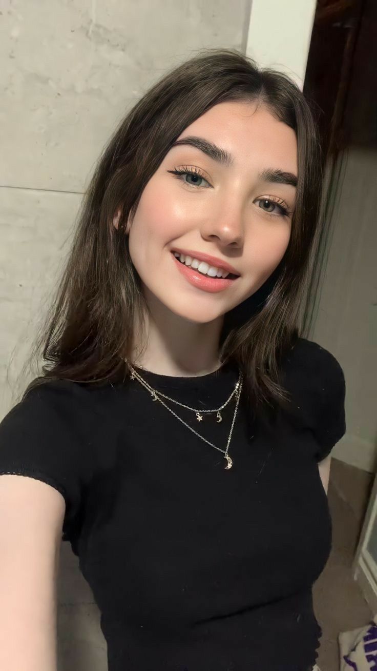 <em>Valentina Mendoza</em>